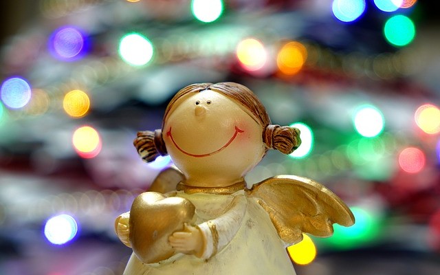 save money during Christmas